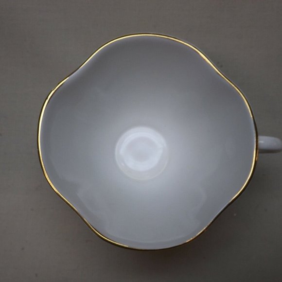 Royal Windsor Fine Bone China England Yellow Roses Footed Tea Cup & Saucer #2935 - Picture 10 of 12